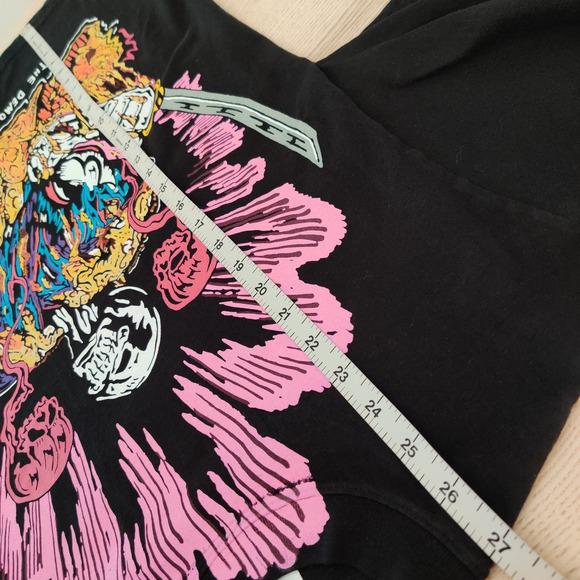 Warren Lotas Mens TShirt Size S The Demon Executioner Black Rare Graphic Print - Picture 16 of 16